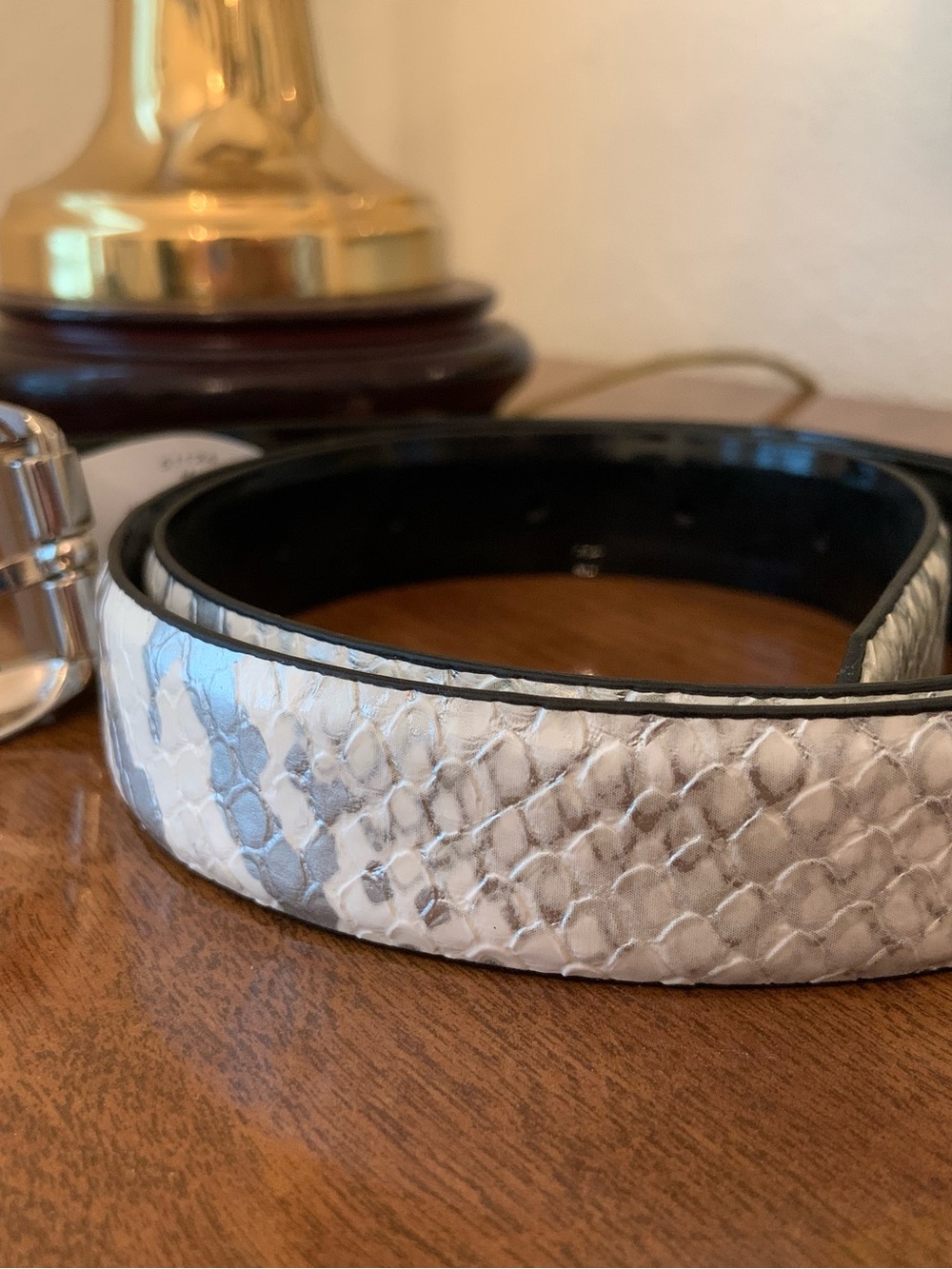 Women’s White Snake-Texture Leather Belt with Brushed Silver Buckle - Picture 3 of 4